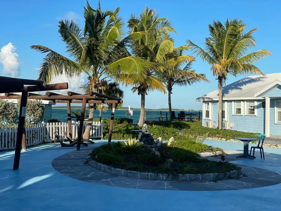 Beautiful Villa Just Steps Away From The Beach! Джорджтаун Экстерьер фото