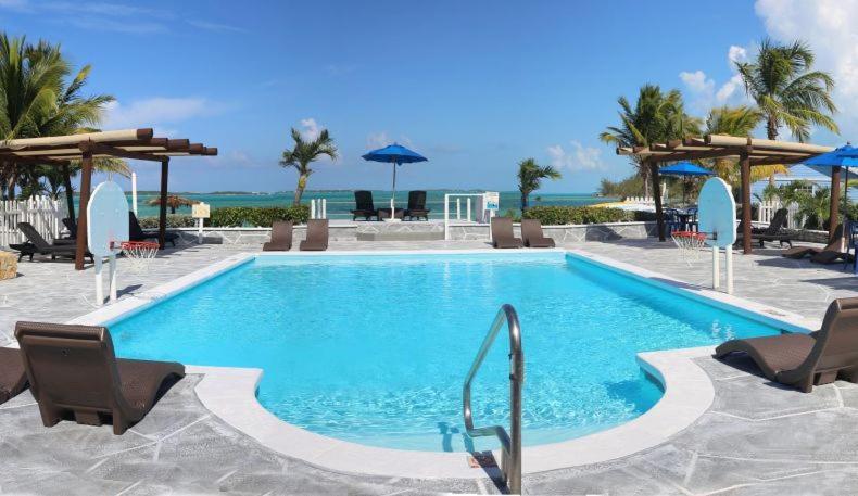 Beautiful Villa Just Steps Away From The Beach! Джорджтаун Экстерьер фото